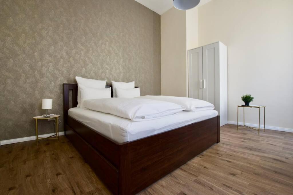 Premium Apartment By Hi5 - Astoria 4 Bedroom Budapest Extérieur photo